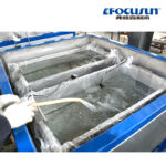 2 آلة تصنيع قوالب الثلج الشفافة