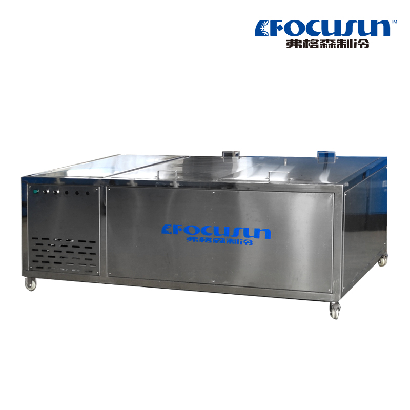 4 آلة تصنيع قوالب الثلج الشفافة